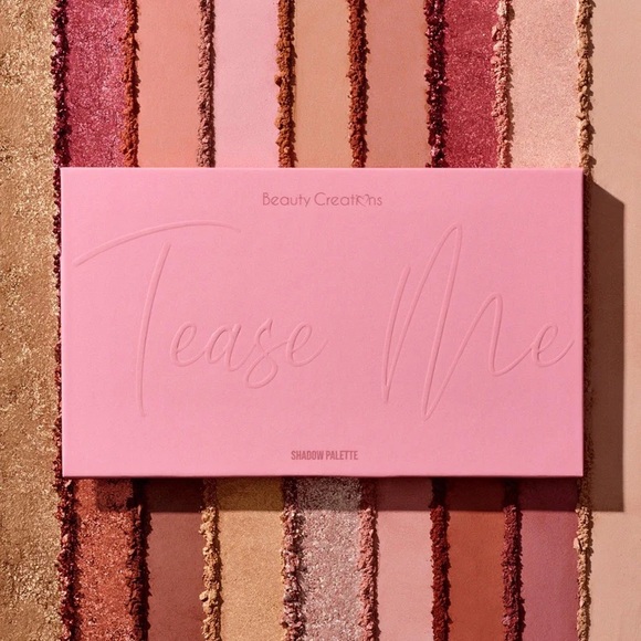 TEASE ME EYESHADOW PALETTE - Picture 3 of 5
